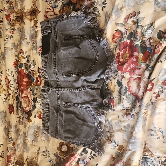 Billabong Laneway Denim Cut Off Jean Shorts - Picture 3 of 5
